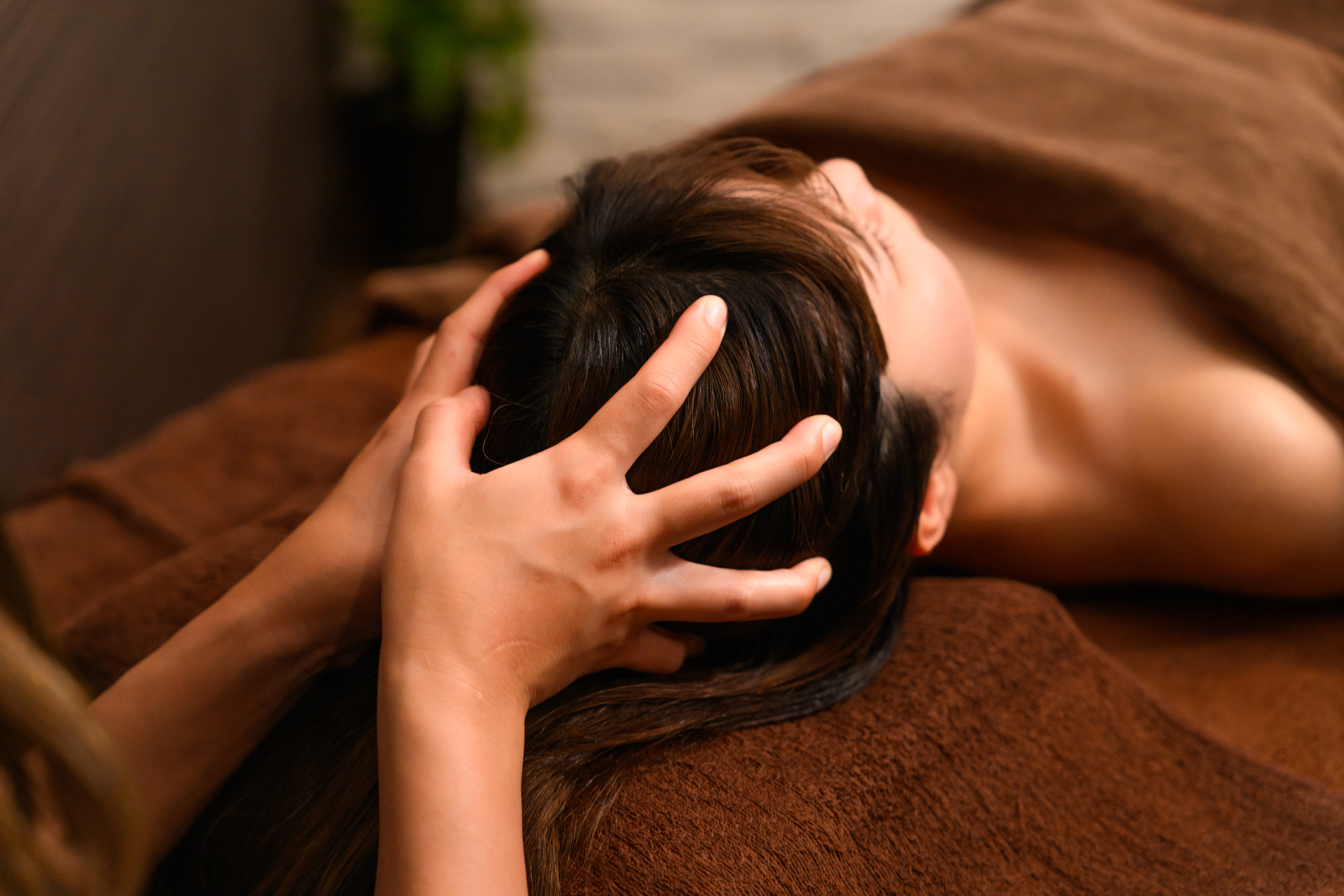 新規の方へ全身アロマリンパマッサージor贅沢コースを特別価格で